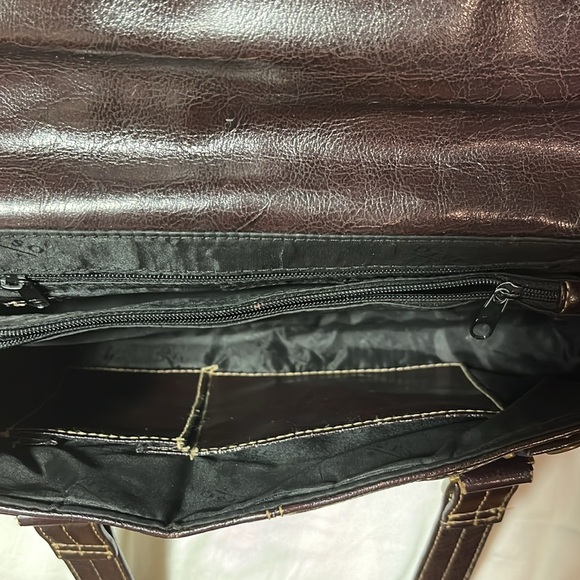 Vintage burgundy/brown faux leather bag - Picture 3 of 3